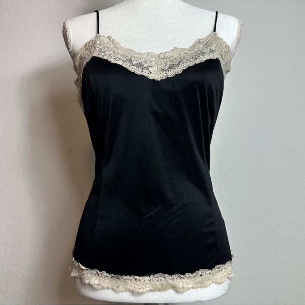 Dainty black silky top with a champagne/cream lace from Worthington